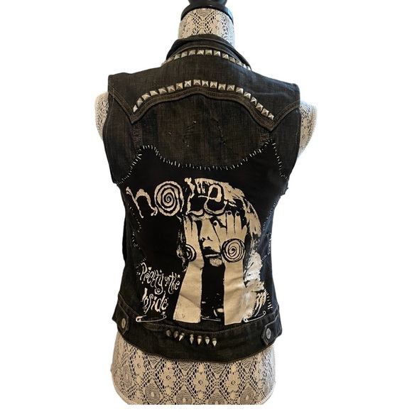 DIY distressed puck rock jean vest size small - Picture 4 of 10